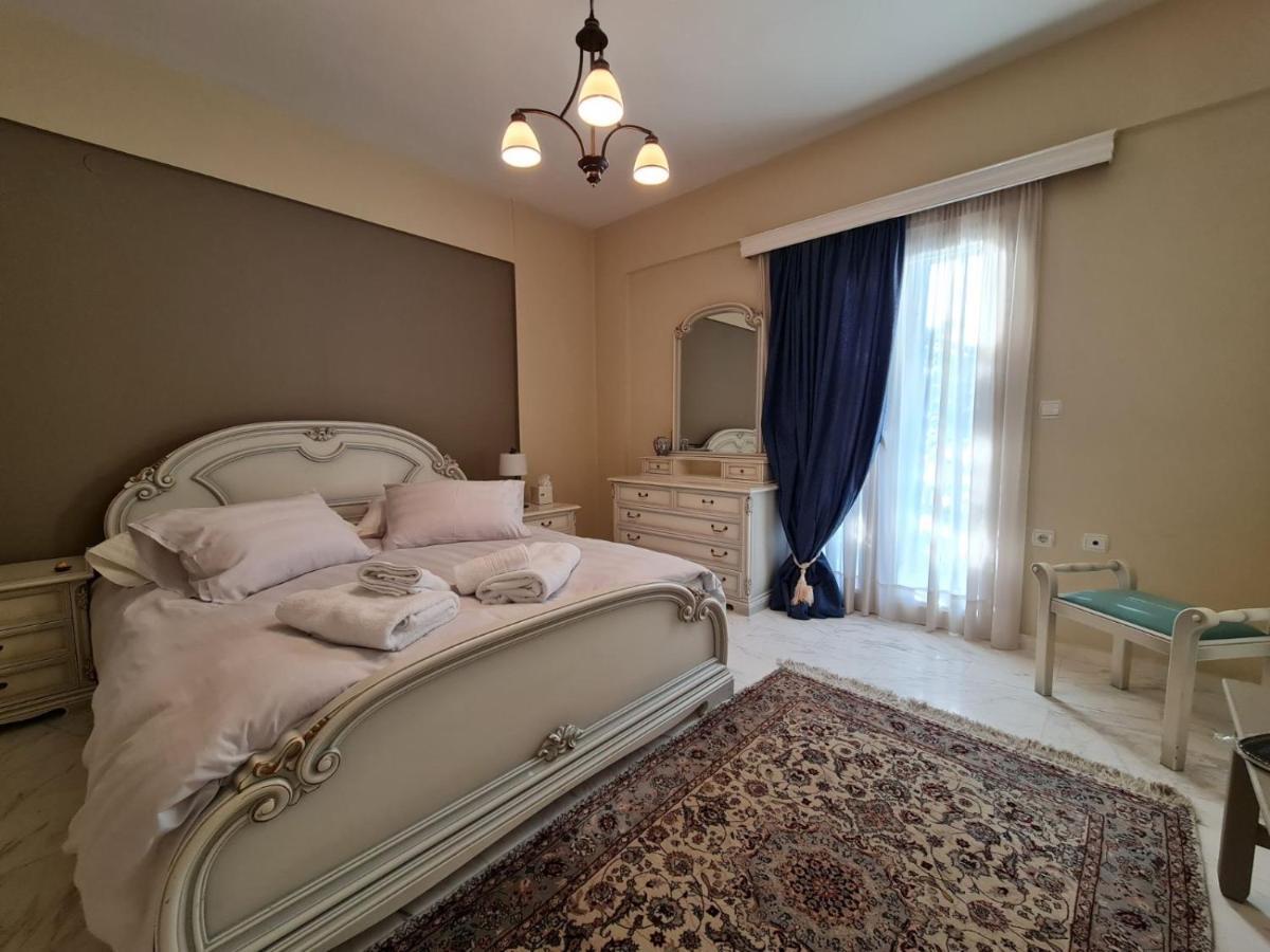 Papastavrou Apartments Калаврита Экстерьер фото