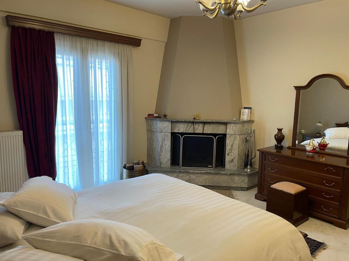 Papastavrou Apartments Калаврита Экстерьер фото