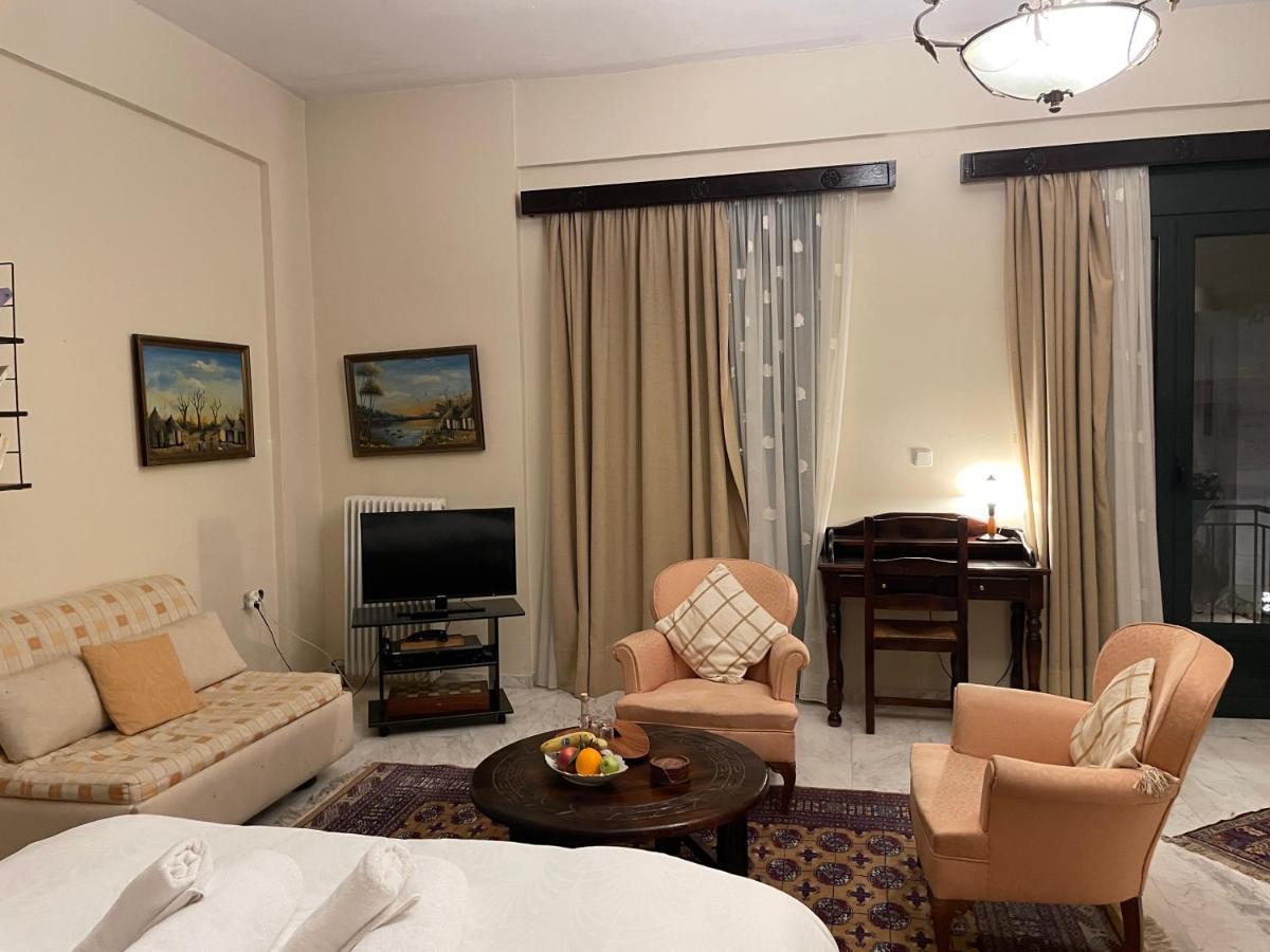 Papastavrou Apartments Калаврита Экстерьер фото
