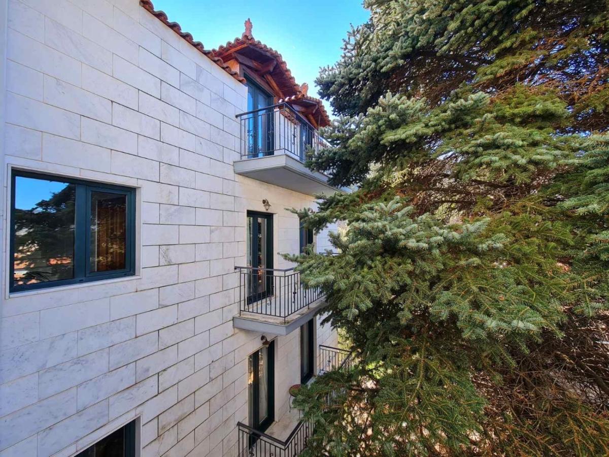 Papastavrou Apartments Калаврита Экстерьер фото