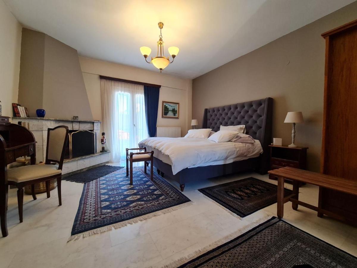 Papastavrou Apartments Калаврита Экстерьер фото