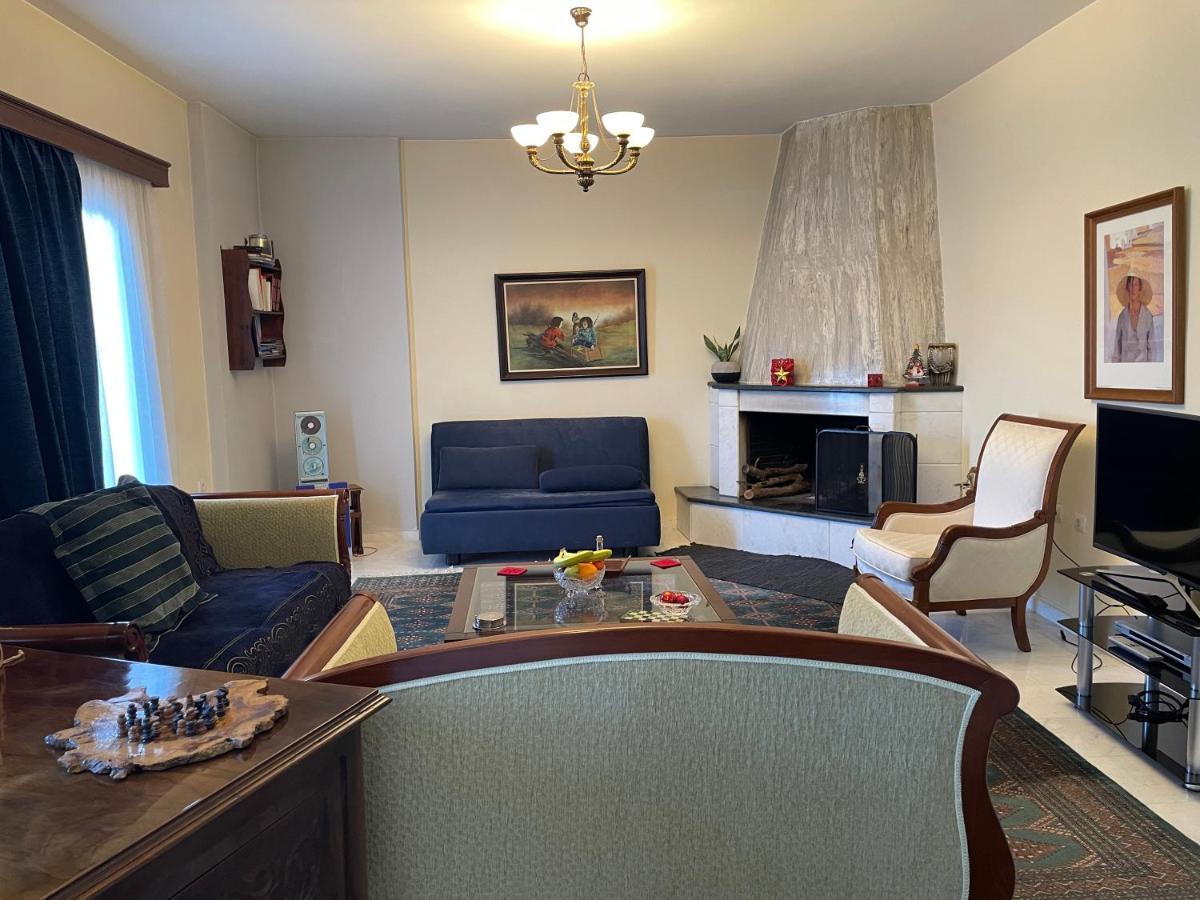 Papastavrou Apartments Калаврита Экстерьер фото