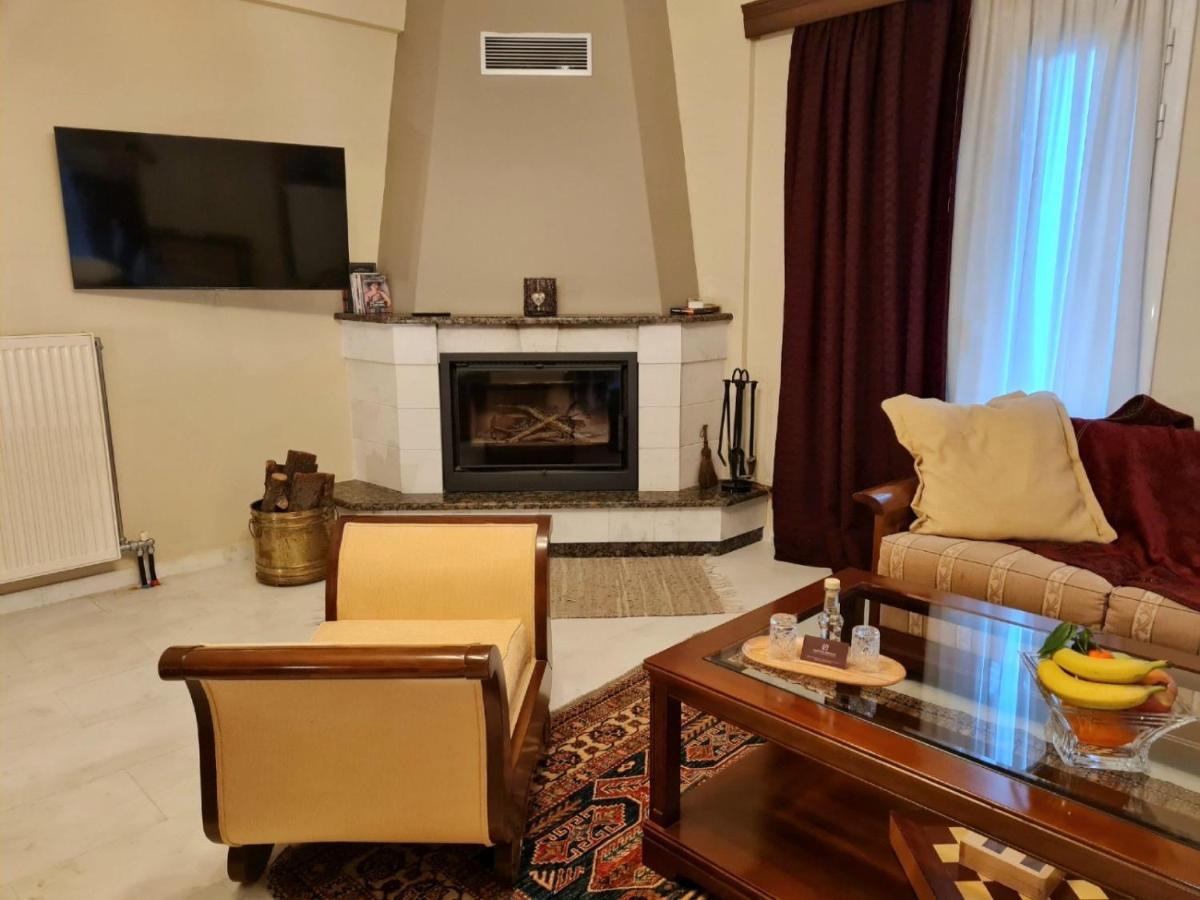 Papastavrou Apartments Калаврита Экстерьер фото